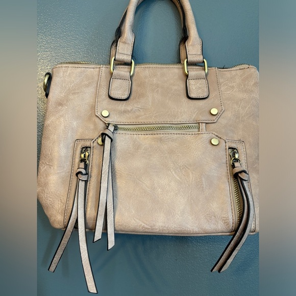 Antik Kraft Shoulder Bag - Picture 2 of 14